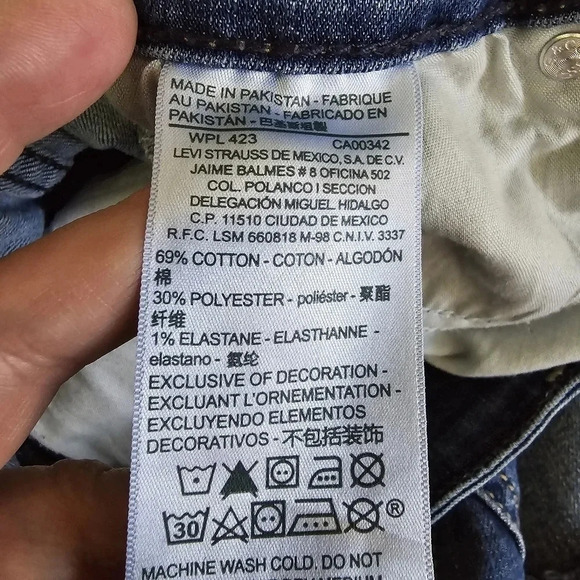 Levi's Signature high rise denim mini skirt - Picture 12 of 12